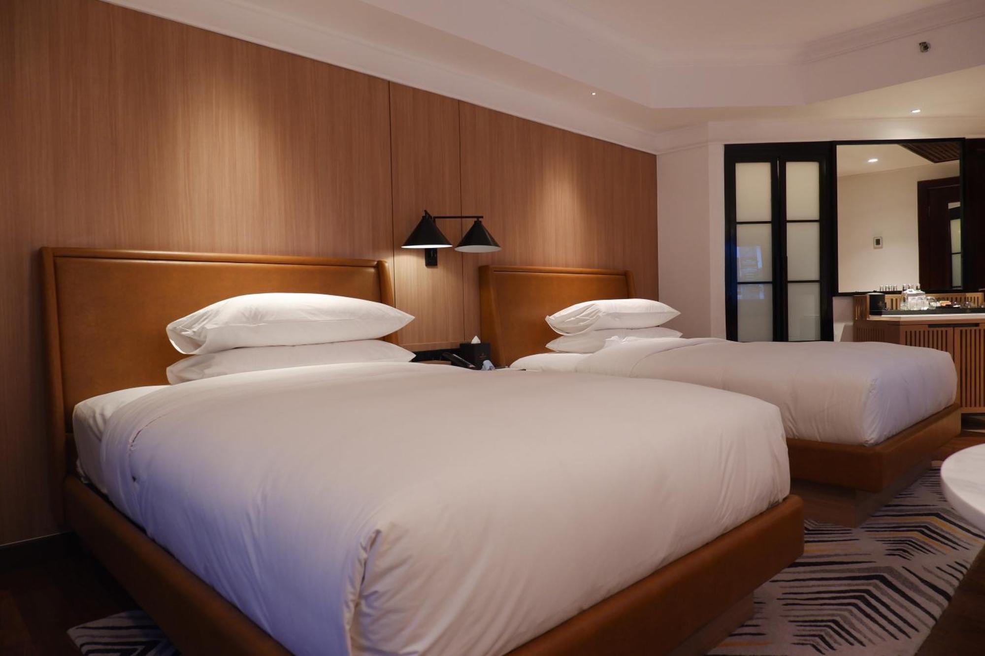 טנגרנג Sheraton Jakarta Soekarno Hatta Airport מראה חיצוני תמונה